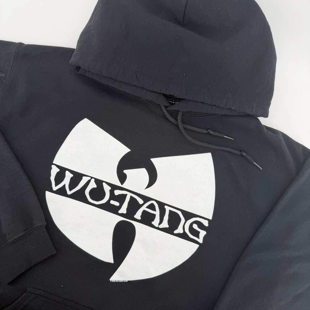 Wu-Tang Graphic Hoodie Mens Size Medium Black White Logo Pullover Sweatshirt